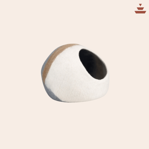Cat House with Dual Tone Round Design – 100% NZ Wool - Image 2